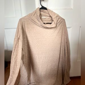 We The Free cowl neck longsleeve. Cozy n oversized. Size M